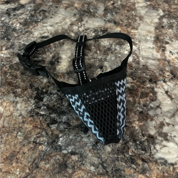 [Medium] - Dog Breathable Cloth Muzzle - Picture 3 of 7